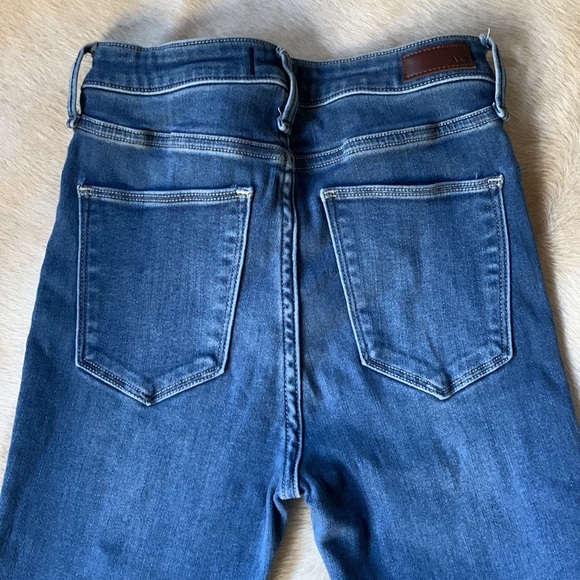 ABERCROMBIE & FITCH Medium Blue Stretch Simone High Rise JEGGINGS - Picture 11 of 12